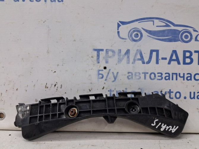 Кронштейн бампера передний левый Toyota Auris E150 1.6 БЕНЗИН 1ZRFAE 2006 (б/у) Киев - изображение 1