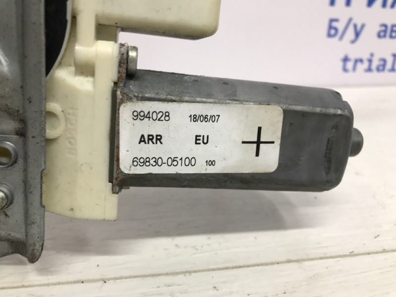 Стеклоподъемник задний правый Toyota Avensis T25 1.8 БЕНЗИН 1ZZFE 2002 (б/у) Киев - изображение 4