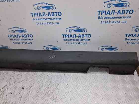 Накладка порога внешняя правая Hyundai IX35 LM 1.7 DIESEL D4FD 2009 (б/у) Киев