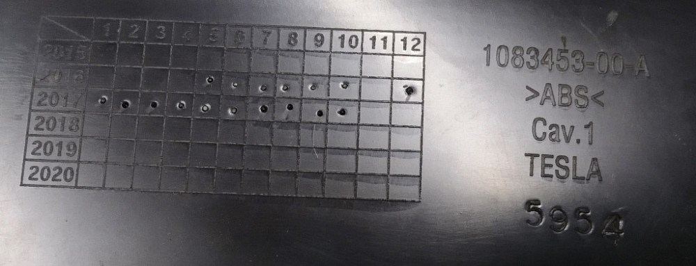 Накладка декоративная сиденья водителя нижняя правая Tesla model X, model S REST 1083453-00-A Київ - зображення 4