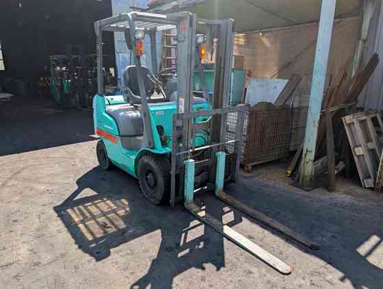 Бензиновий навантажувач Mitsubishi з напрацюванням 708 мотогодин. Модель: FG15D. Випуск 2008 року Харків