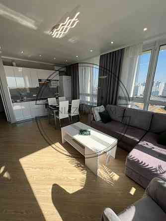 Оренда видова 3-х к.кв. студіо в ЖК Славутич. № 11200435 Киев