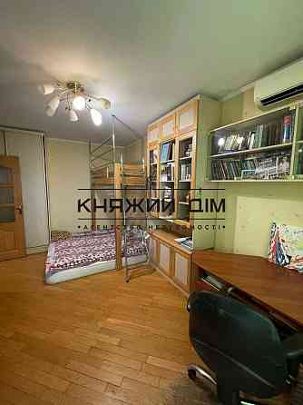 Оренда роздільної 3-х к. квартири Харківський масив. № 11200123 Київ