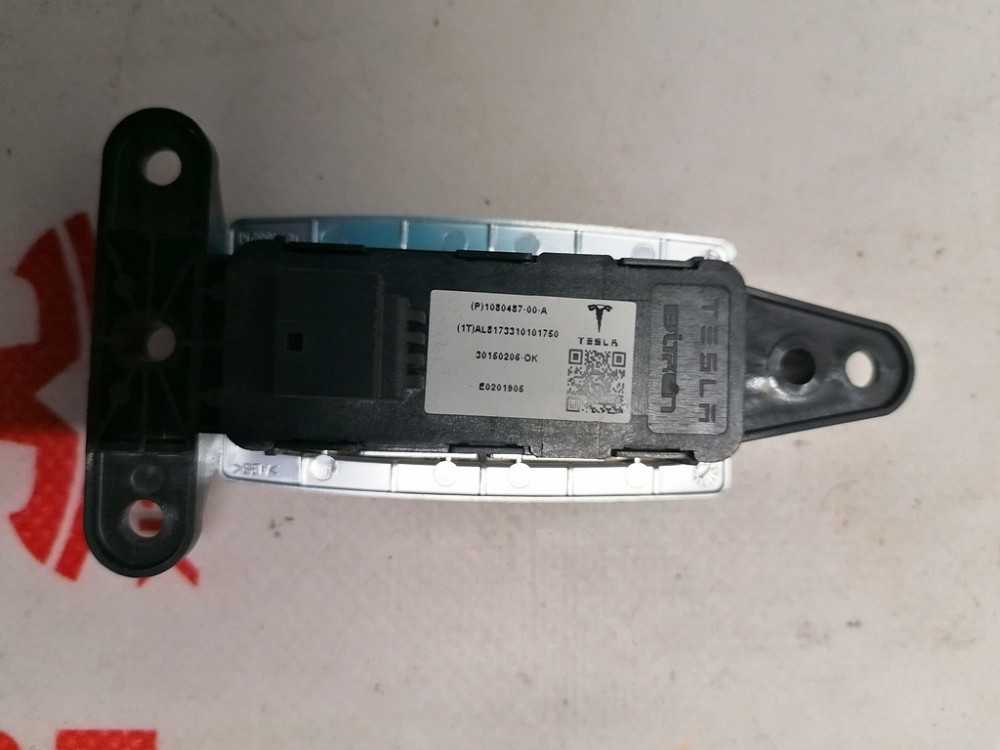 Кнопка открытия задних дверей (SATIN) Tesla model X 1080487-00-A Київ - зображення 3