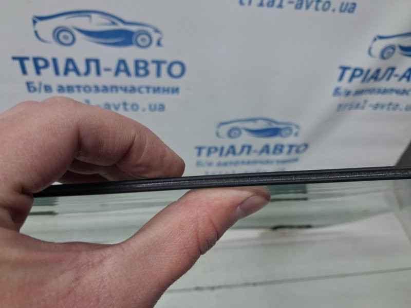 Стекло двери переднее правое Ford Escape 3 2.0 БЕНЗИН ENR90 2012 (б/у) Київ - зображення 3