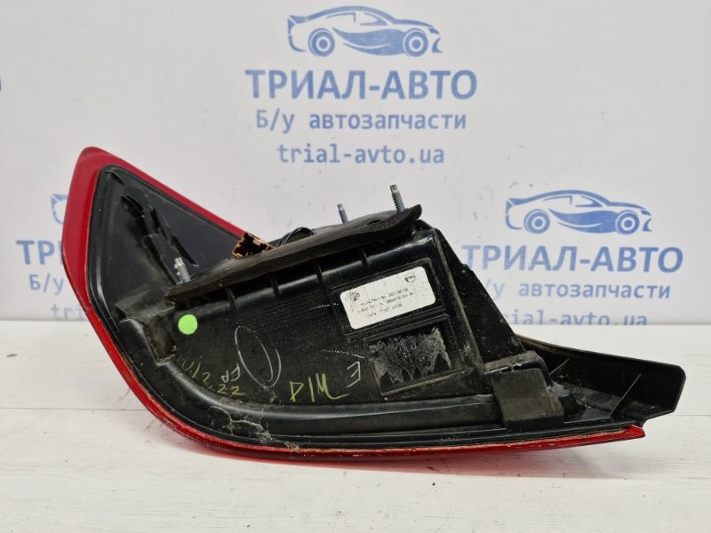 Фонарь задний внешний правый Nissan Tiida C11 1.6 БЕНЗИН HR16 2004 (б/у) Киев - изображение 6