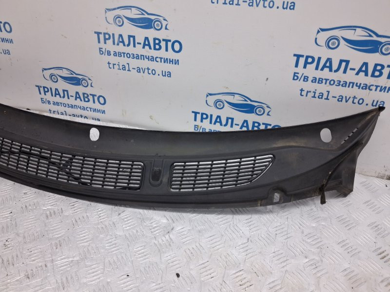 Дефлектор дворников Skoda Fabia 5J 1.4 DIESEL 2007 (б/у) Київ - зображення 3
