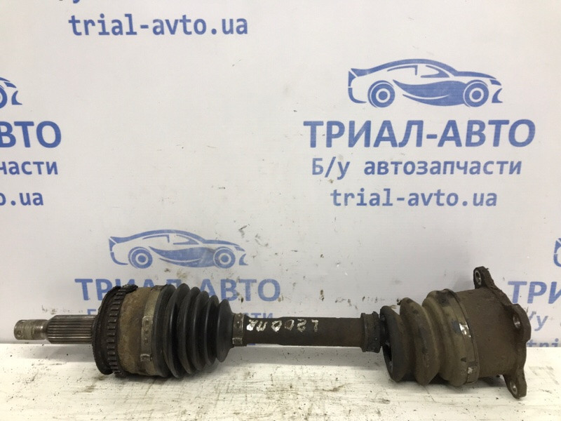 Привод передний правый МКПП Mitsubishi L200 KB 2.5 ДИЗЕЛЬ 4D56U 2006 (б/у) Київ - зображення 1