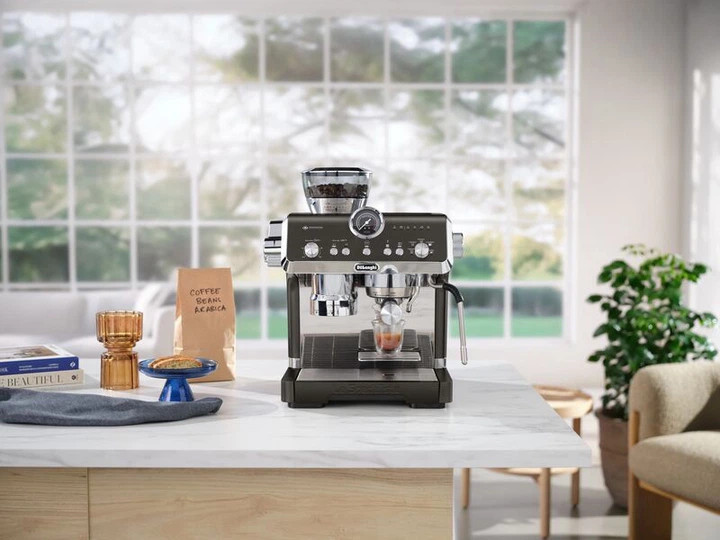 Кофеварка рожковая Delonghi La Specialista Opera EC 9555.BK 1550 Вт черная Киев - изображение 10