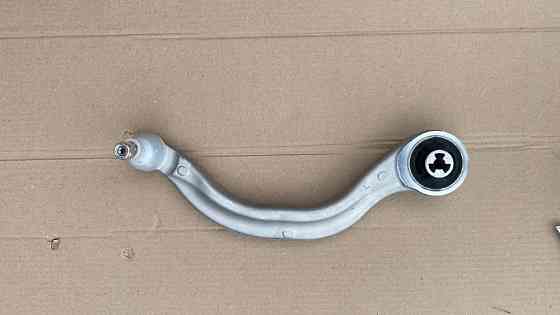 Нижній передній важіль LH / RH на Tesla Model 3 та Tesla Model Y Киев