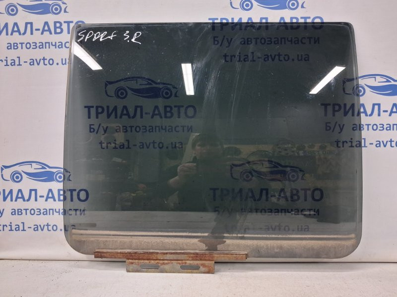 Стекло двери заднее правое Mitsubishi Pajero Sport 1996-2008 MR274002 (Арт. 64937) Киев - изображение 1