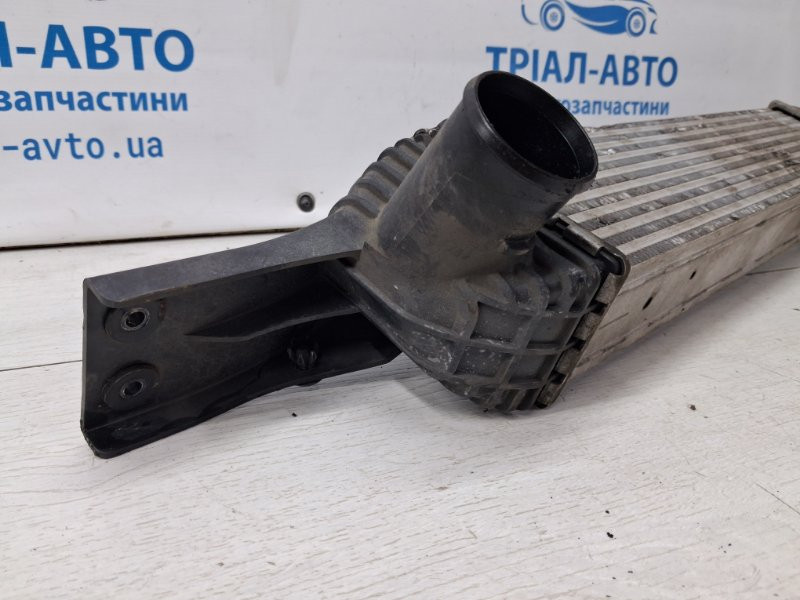 Радиатор интеркуллера SsangYong Korando C200 2.0 DIESEL D20DT 2010 (б/у) Киев - изображение 3