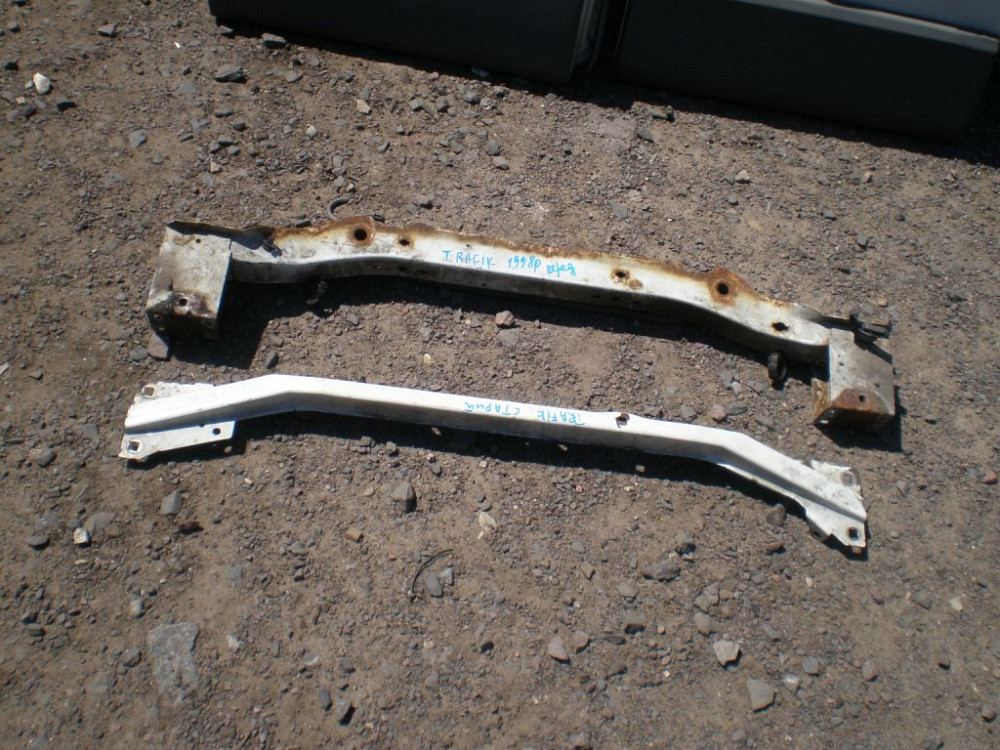 Усилитель бампера передний Renault Trafic 1981-1999 Ковель - изображение 1