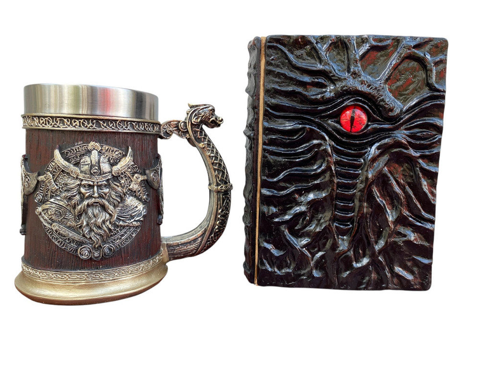 Подарочный набор Кружка 3D Берсерк-Викинг и Блокнот 3D «Книга, что смотрит в ответ» Киев - изображение 1