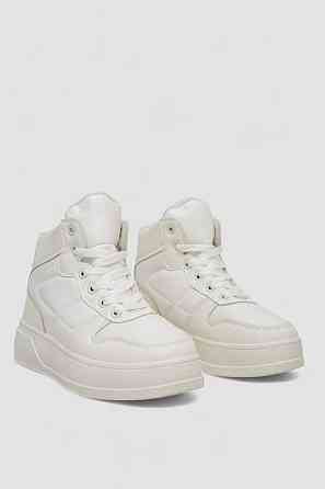 Кросівки жіночі зимові на хутрі | Білі | Нові | 36-41 р. Одесса