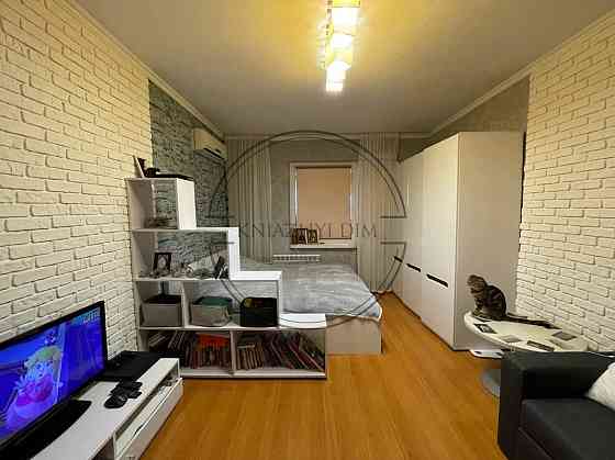 Продаж 2-кімнатної квартири м. Харківська Код Об'єкта № 21138041 Київ