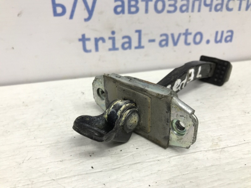 Ограничитель двери задний левый Kia Ceed ED 1.6 DIESEL D4FB 2006 (б/у) Киев - изображение 2