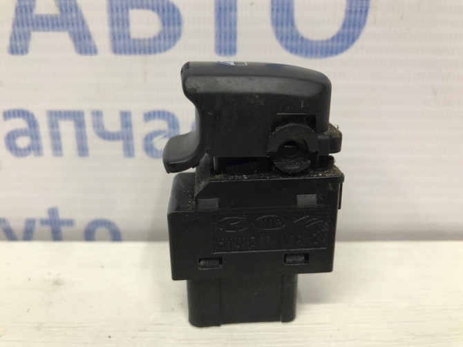 Кнопка стеклоподъемника Hyundai Santa fe 2005-2012 935812B000 (Арт. 53115) Киев - изображение 1