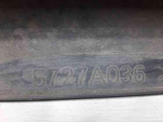 Накладка двери Mitsubishi Pajero Wagon 4 3.2 ДИЗЕЛЬ 4M41 2006 перед. прав. (б/у) Київ