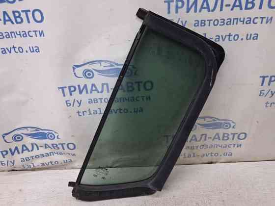 Стекло двери задней правой (форточка) Nissan Navara 2004-2015 82262EB320 (Арт. 83646) Киев