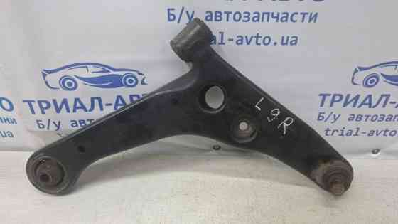 Рычаг правый Mitsubishi Lancer 9 1.6 БЕНЗИН 4G18 2003 (б/у) Київ