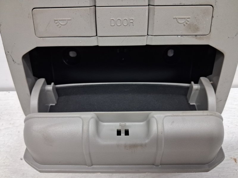 Плафон передний SsangYong Korando C200 2.0 DIESEL D20DT 2010 (б/у) Киев - изображение 2