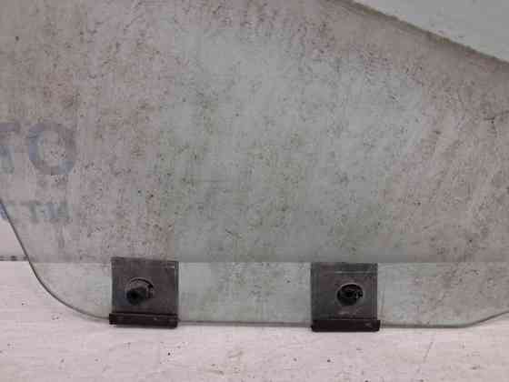 Стекло двери заднее правое Dacia Duster HS 1.5 DIESEL K9K 2010 (б/у) Київ