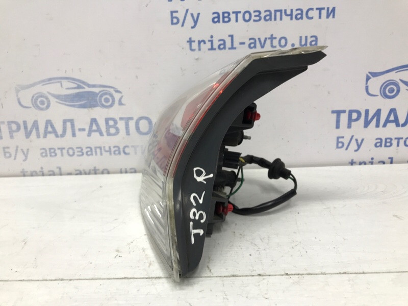 Фонарь задний внутренний правый Nissan X-Trail T32 1.6 DIESEL R9M 2014 (б/у) Київ - зображення 2