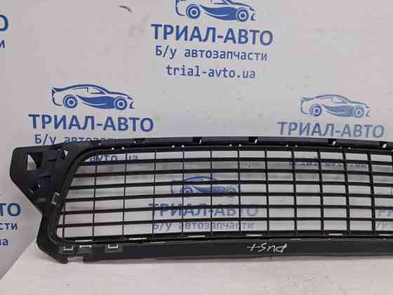 Решетка бампера центральная Dacia Duster HS 1.5 DIESEL K9K 2010 (б/у) Київ