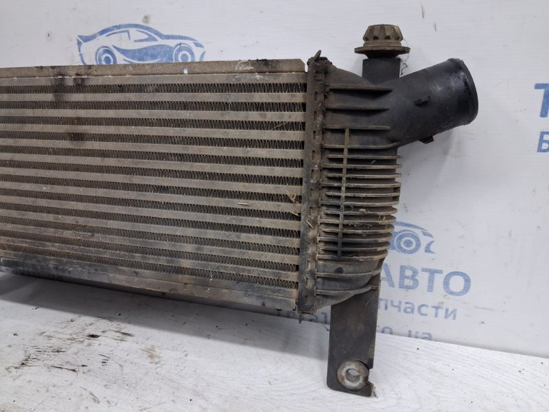 Радиатор интеркуллера Nissan Navara D40 2.5 DIESEL YD25DDTI 2004 (б/у) Киев - изображение 2