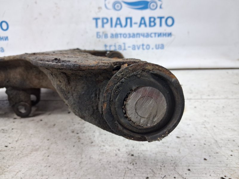 Рычаг передний нижний левый Mitsubishi L200 KB 2.5 DIESEL 4D56 2006 (б/у) Київ - зображення 4