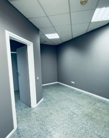 Лук’янівка метро,вул Деревлянська 8, офіс 33м Київ