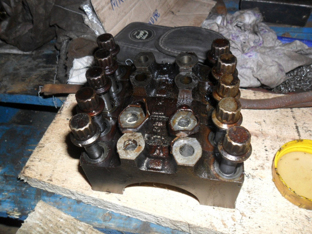 Mazda FS0110352, Болти бугелів Мазда Премасі 1.8-2.0, 16V, оригінал Вінниця - зображення 7