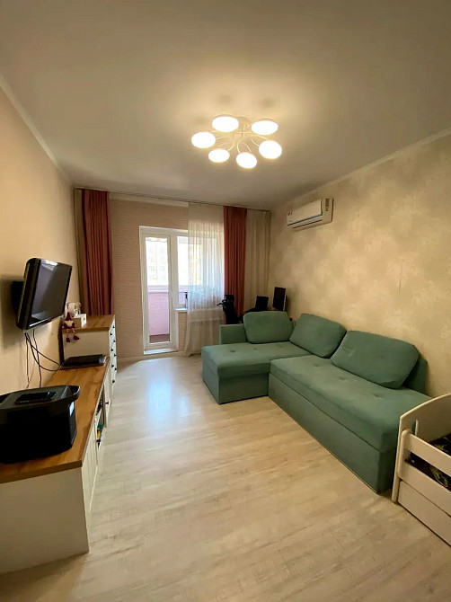 Продається 1-к квартиру 40м2 на Академіка Сахарова вул. 44, Селище Котовського Одесса - изображение 1