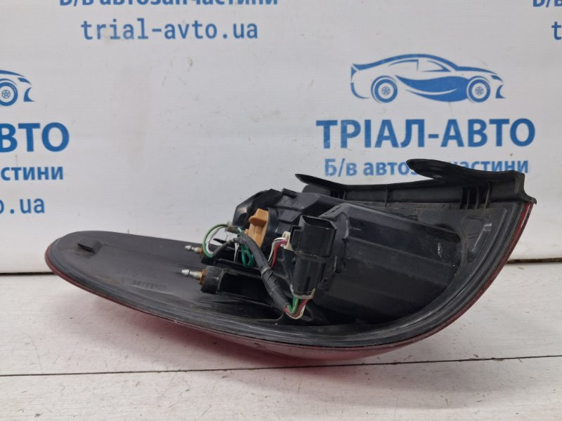 Фонарь задний внешний правый Mitsubishi L200 KB 2.5 DIESEL 4D56 2006 (б/у) Київ - зображення 6