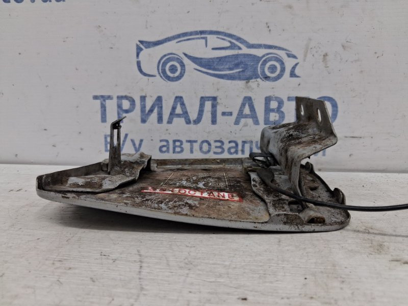 Лючок бака Mitsubishi Outlander CU 2.4 БЕНЗИН 4G69 2003 (б/у) Киев - изображение 3