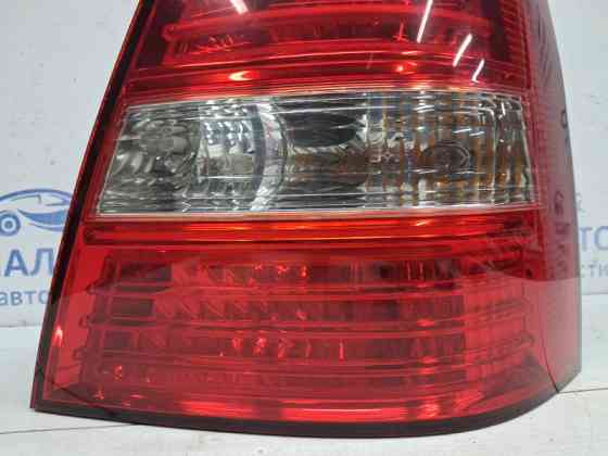 Фонарь задний внешний правый Kia Sorento BL 2.5 DIESEL D4CB 2002 (б/у) Киев