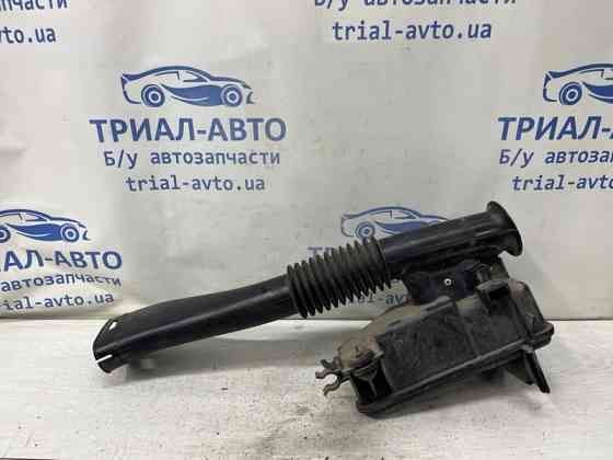 Воздухозаборник Mazda 3 2003-2009 Z601-13-200A (Арт. 81609) Київ