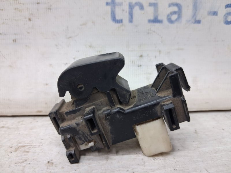 Кнопка стеклоподъемника Toyota Camry XV40 2.4 БЕНЗИН 2AZFE 2006 (б/у) Киев - изображение 3