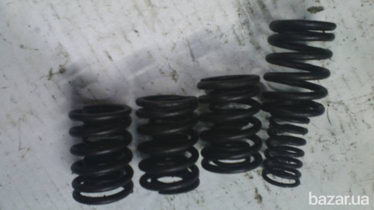 Пружина клапана внутренняя 6980208, наружная 6834860 форд 20донс 8 Винница - изображение 1