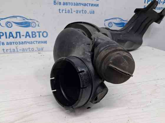Воздухозаборник Mitsubishi Pajero Wagon 1999-2006 MR404731 (Арт. 75838) Київ