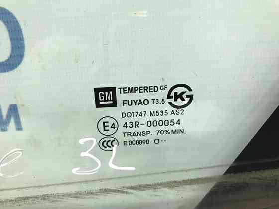 Стекло двери задней левой (форточка) Chevrolet Cruze J300 1.6 F16D4 2009 (б/у) Киев