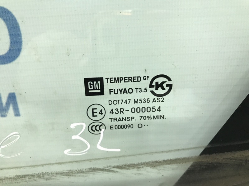 Стекло двери задней левой (форточка) Chevrolet Cruze J300 1.6 F16D4 2009 (б/у) Київ - зображення 3