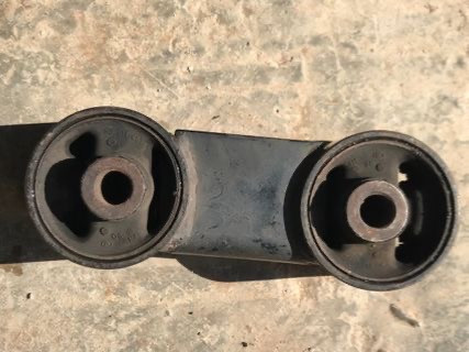 Бу кронштейн двигателя Daewoo Matiz 96314467, небольшой дефект Кропивницький - зображення 1