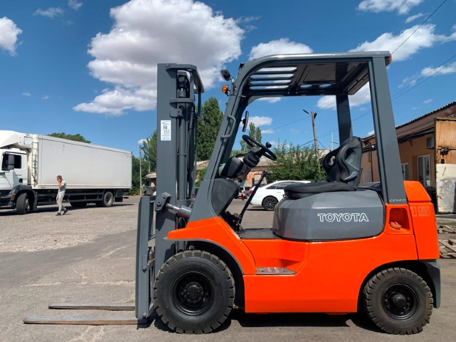 Вилковий автонавантажувач Toyota на 1.5 тонни. Модель: 7FGL15. Одесса - изображение 1