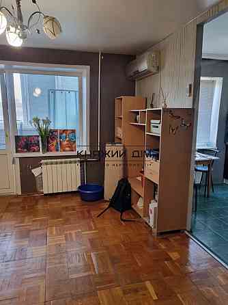 Продаж 1-кімнатної на Харківському Київ