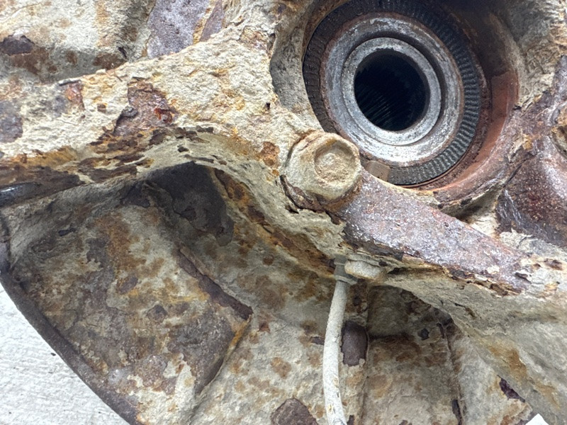 Кулак поворотный левый со ступицей Suzuki Grand Vitara JT 2.7 БЕНЗИН H27A 2005 (б/у) Київ - зображення 3