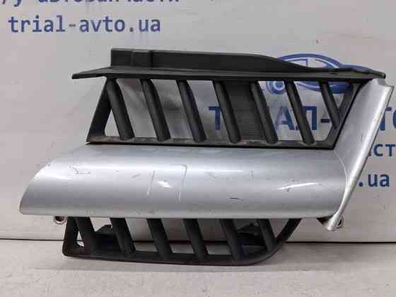 Решетка радиатора Mitsubishi Outlander CU 2.4 БЕНЗИН 4G69 2003 лев. (б/у) Киев