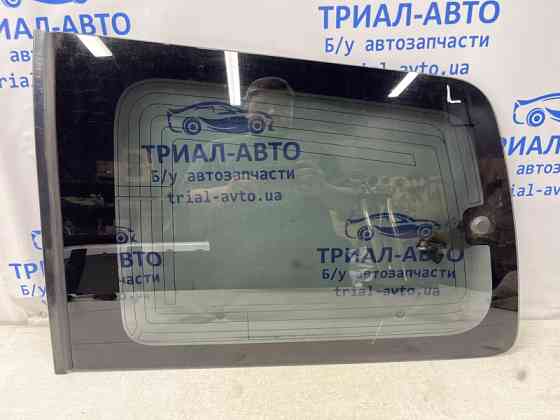 Стекло в кузов заднее левое Mitsubishi Pajero Wagon 3 3.2 ДИЗЕЛЬ 4M41 1999 (б/у) Київ