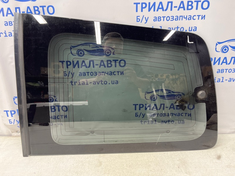 Стекло в кузов заднее левое Mitsubishi Pajero Wagon 3 3.2 ДИЗЕЛЬ 4M41 1999 (б/у) Київ - зображення 1